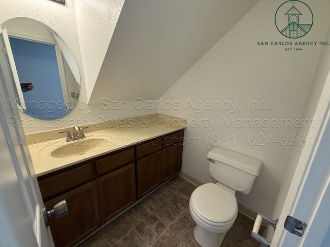 Building Photo - Refreshed Two Bedroom Pacific Grove Townhome in Gated Community