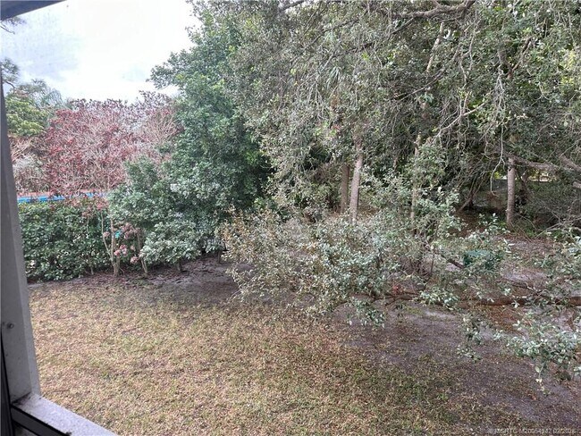 Building Photo - 2929 SE Ocean Blvd