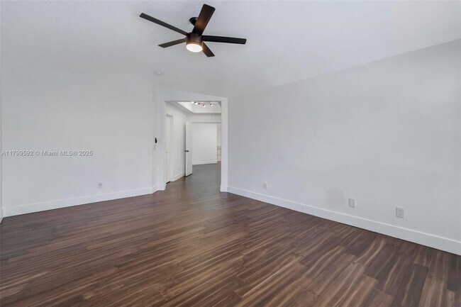 Building Photo - 5050 Greenwich Preserve Ct