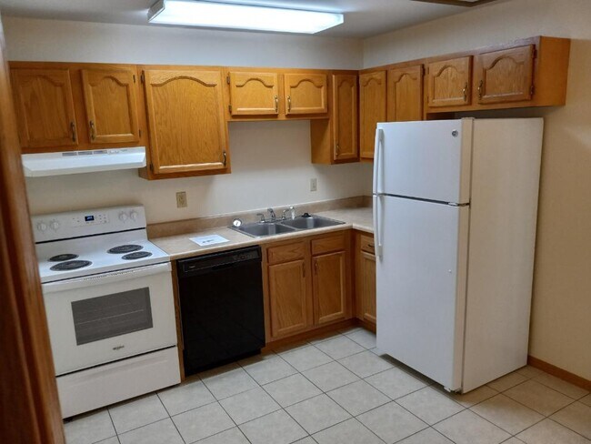 Kitchen - 262 W Main St