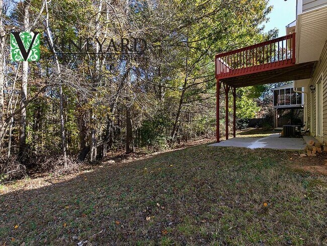 Building Photo - 3684 Autumn View Dr