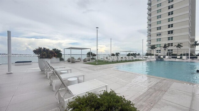 Building Photo - 770 Claughton Island Dr