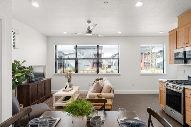 Building Photo - The Boulevards