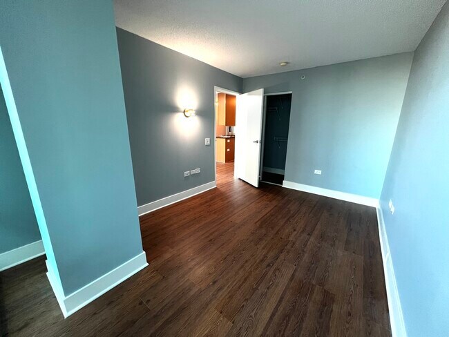 Building Photo - 9655 Woods Dr