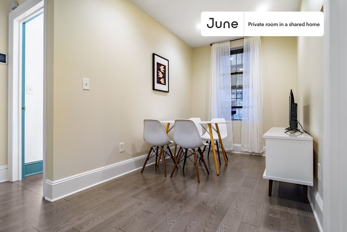 Building Photo - Room in Shared 2 bed/1 bath home