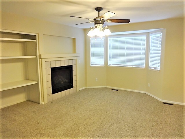 Building Photo - 3835 Aspen Hollow Ct