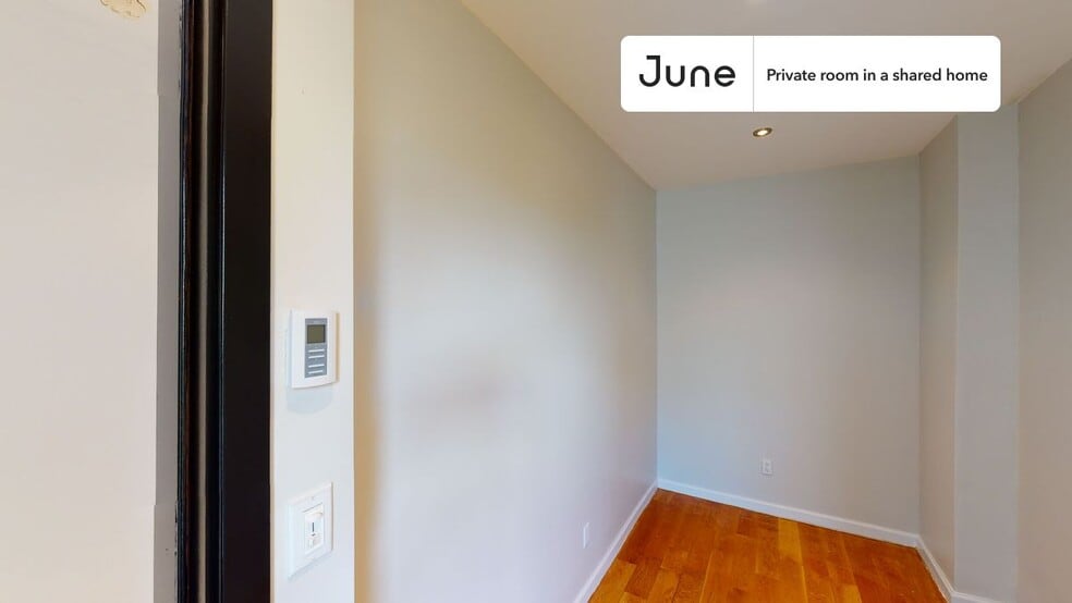 Building Photo - Room in Shared 3 bed/1 bath home