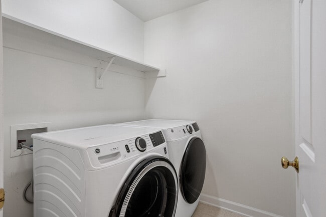 Building Photo - 8105 Satillo Ln