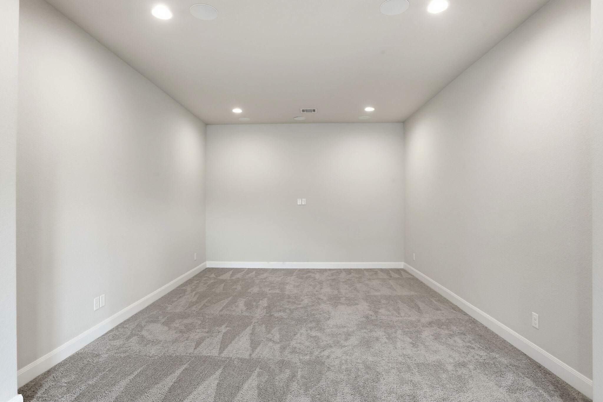 Building Photo - 11330 Cottage Grove