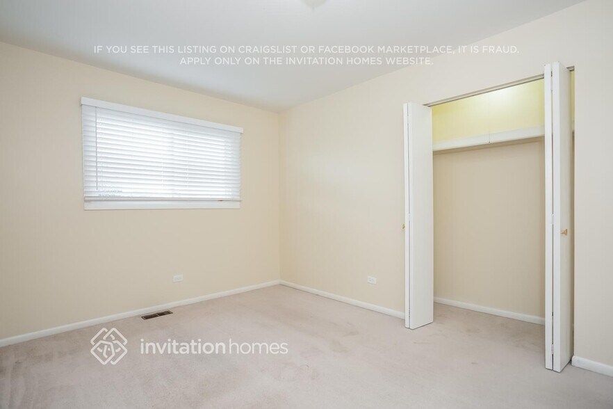 Building Photo - 5447 Yale Ln