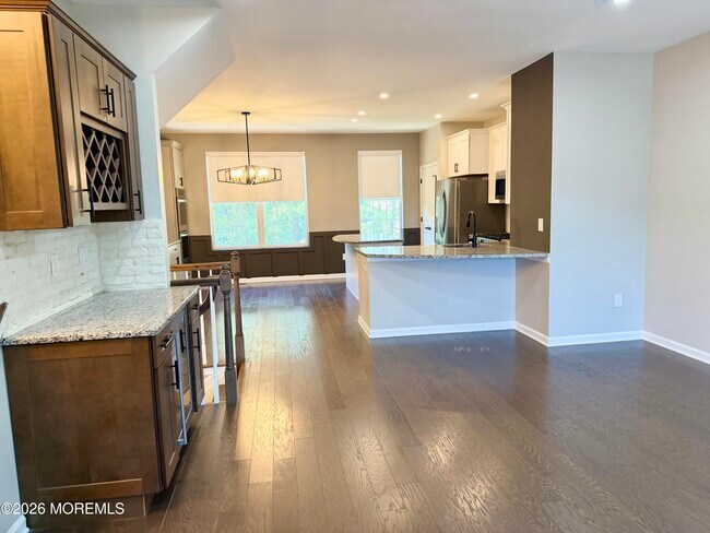 Building Photo - 305 Spirit Wy