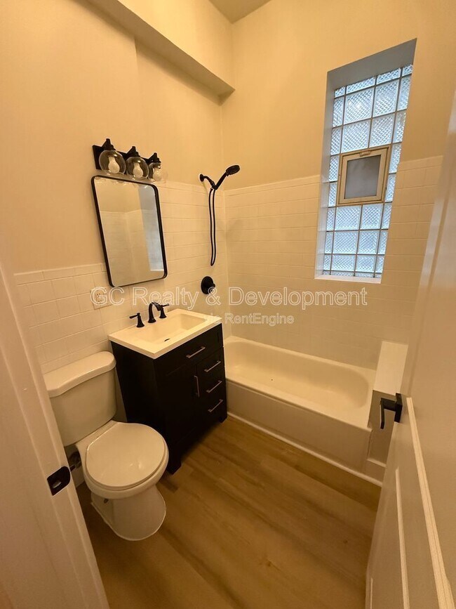 Building Photo - 4241 S Calumet Ave