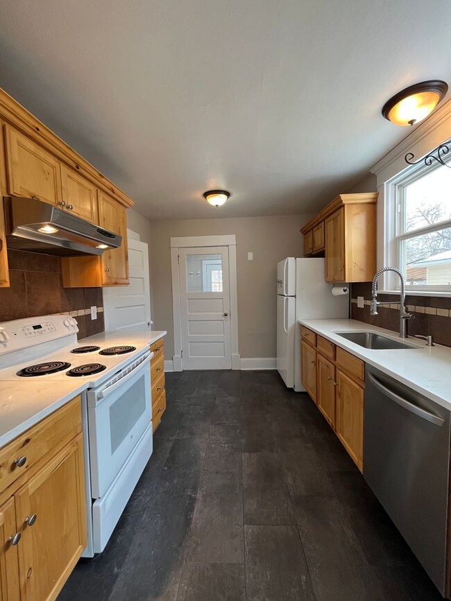 Building Photo - 1 Bed 1 Bath Duplex in North Fort Collins!