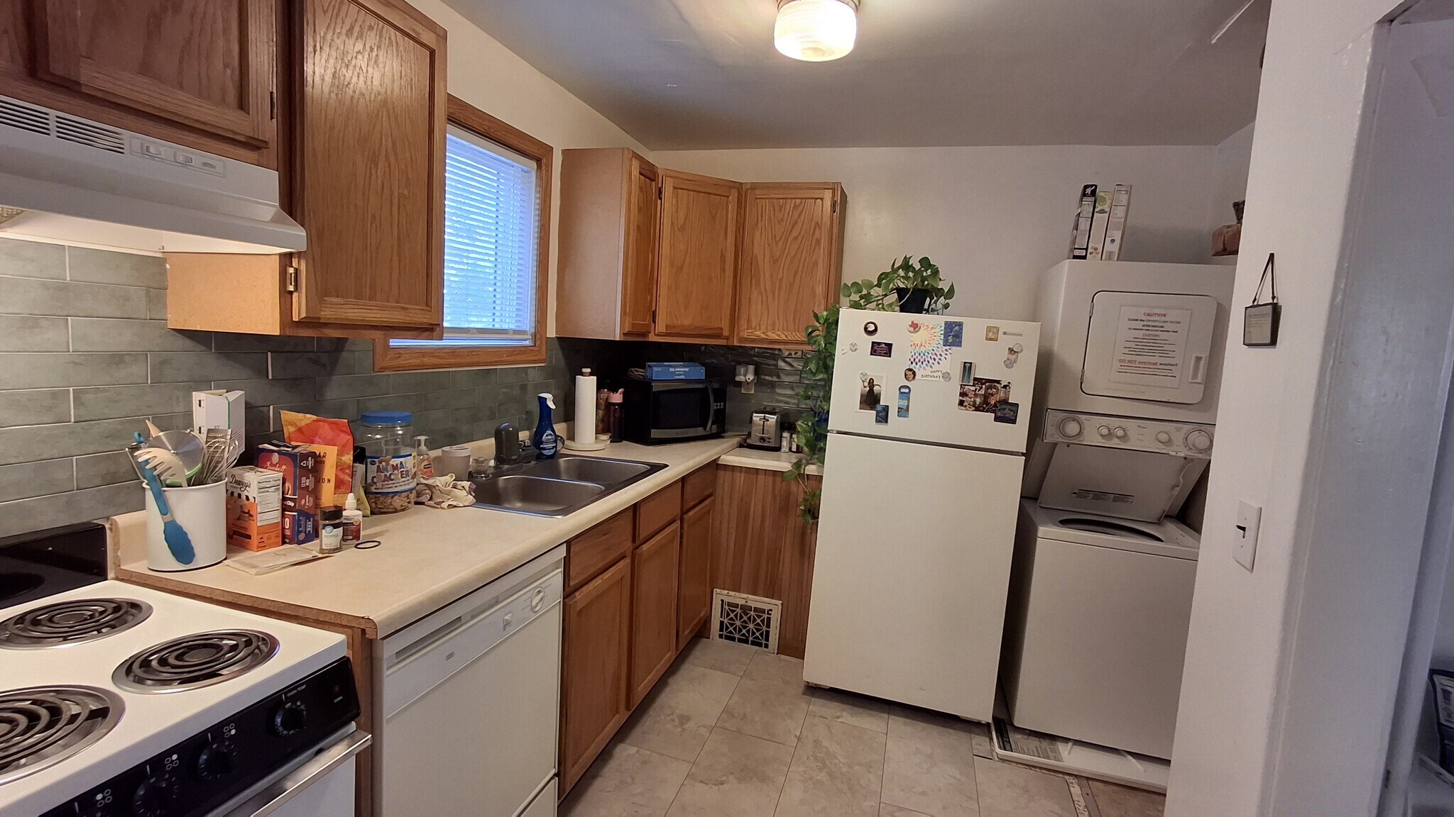 Building Photo - 1339 Vermont St