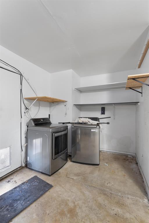 Building Photo - 1800 Romford Dr