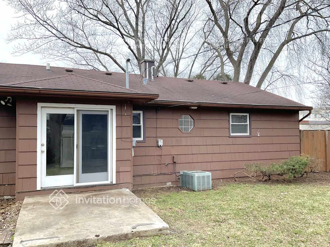 Building Photo - 3202 Pheasant Dr