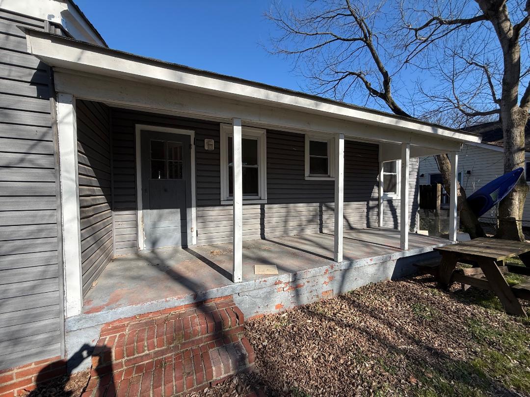 covered back porch - 1533 McNeal Ave