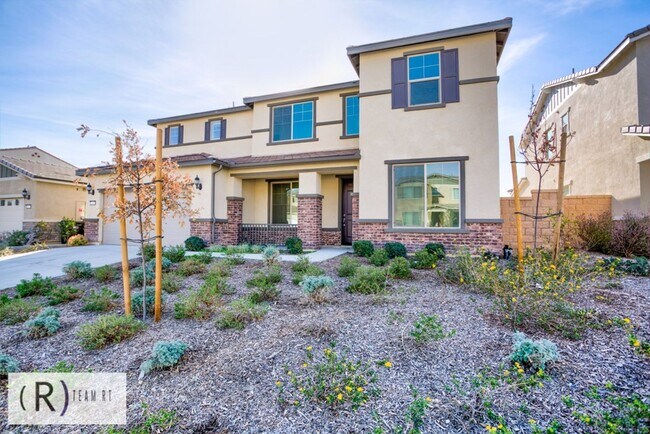 Building Photo - Must See Brand New Home in the Heart of Ea...