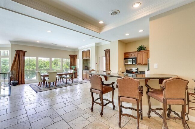 Building Photo - 6000-3 Shepherd Mountain Cove
