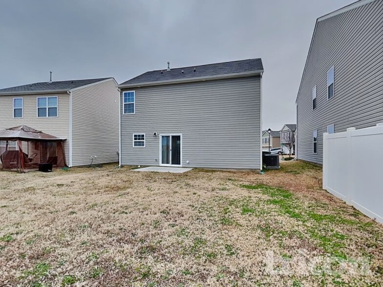 Building Photo - 2688 Mcintosh St