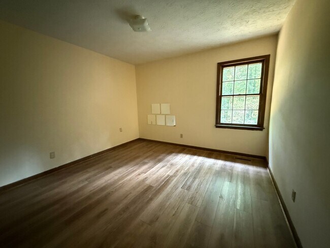 Building Photo - 75 Northridge Ct NE