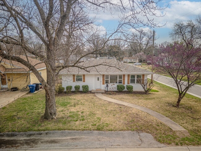 Building Photo - 1315 Washington St