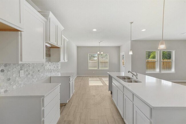 Building Photo - 25609 Aster Trl