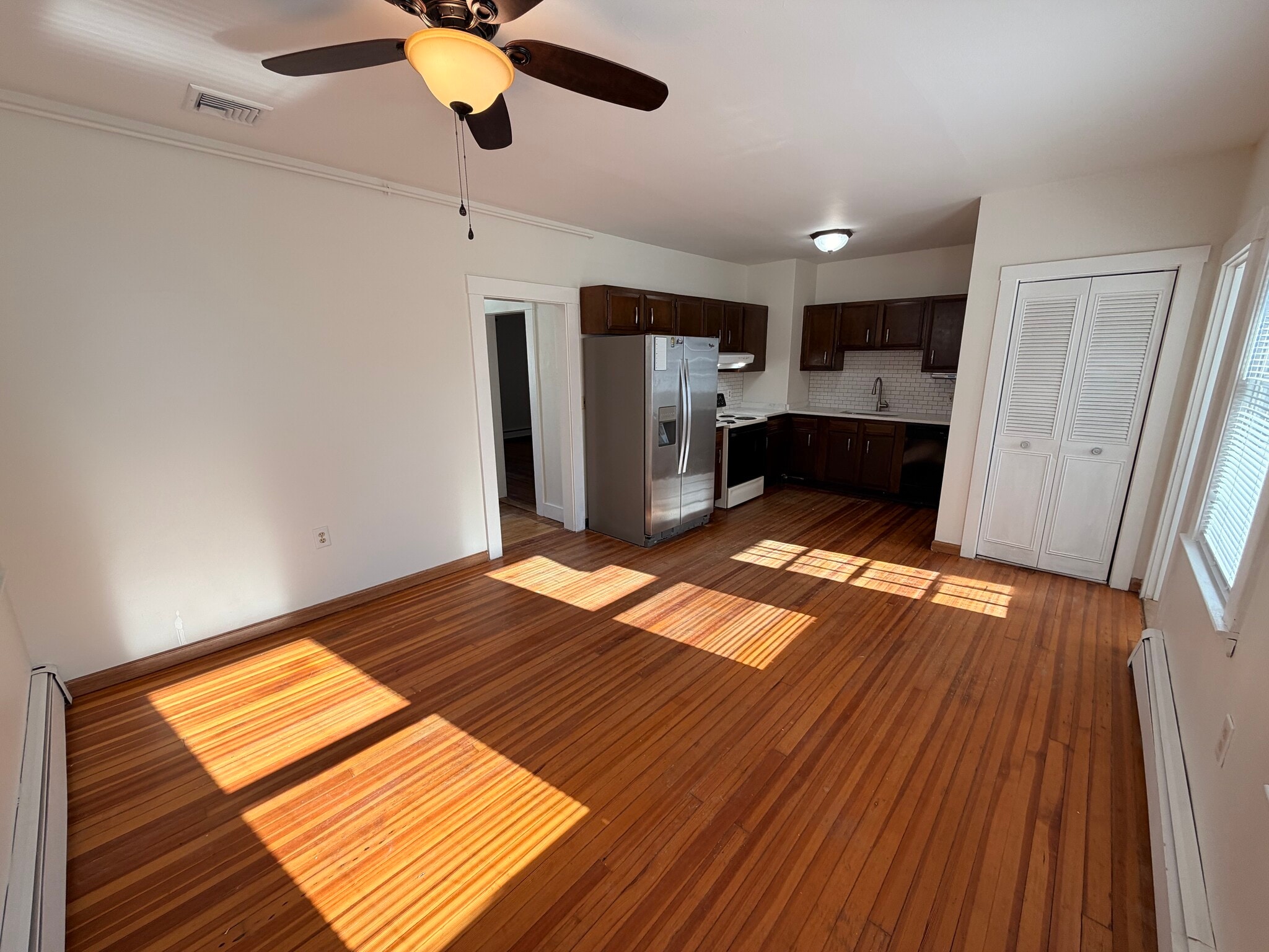 Dining Room - 10 Short St