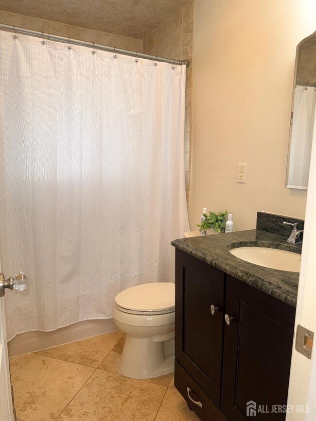 Building Photo - 27 Rector Ave