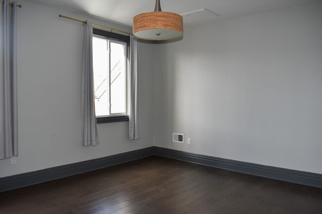 Building Photo - 5307 Carnegie St