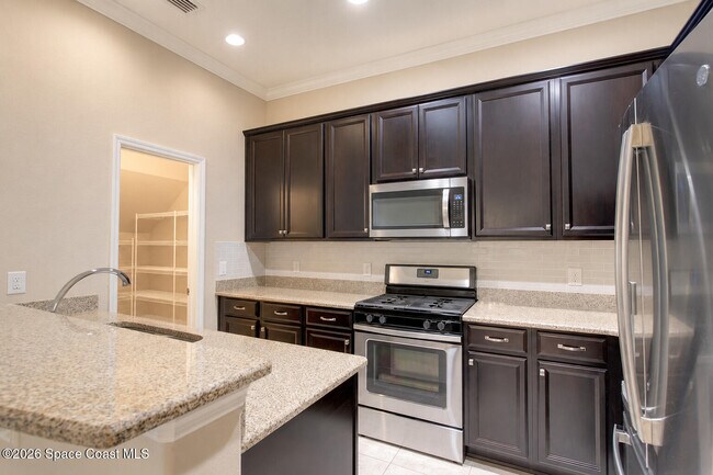 Building Photo - 8810 Napolo Dr
