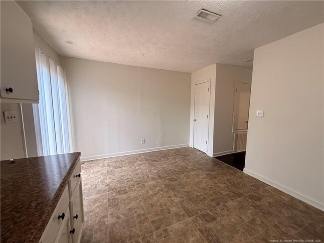 Building Photo - 5829 Aftonshire Dr