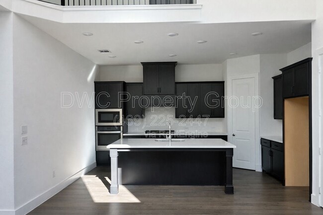 Building Photo - 1517 Kinglet Pl