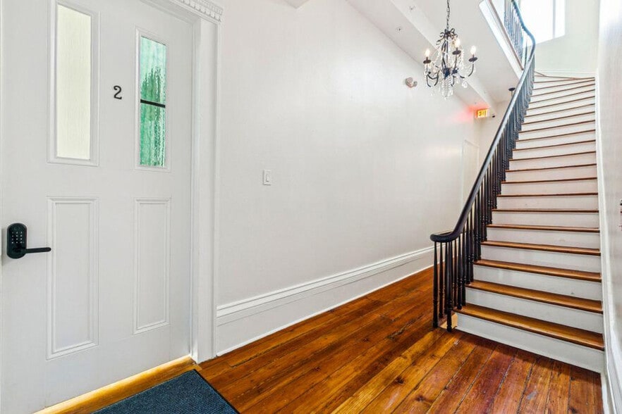 Building Photo - 1725 Robert C. Blakes Sr. Dr