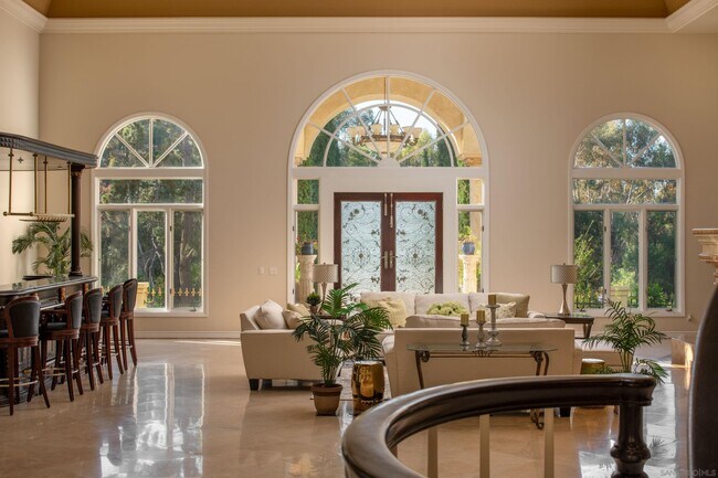 Building Photo - 459 Flores De Oro