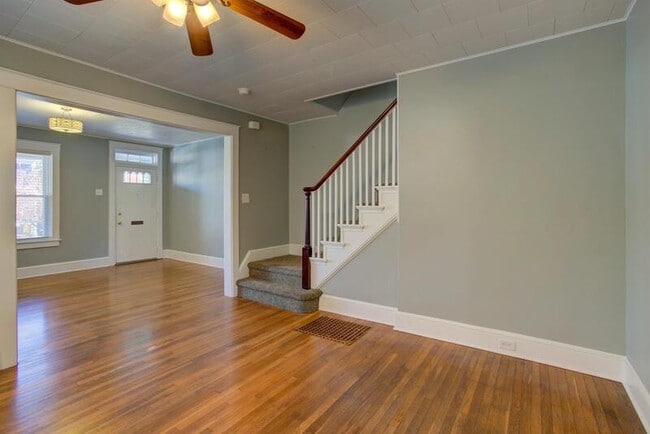 Building Photo - 930 Edgewood Ave