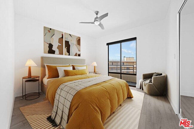 Building Photo - 4267 Marina City Dr