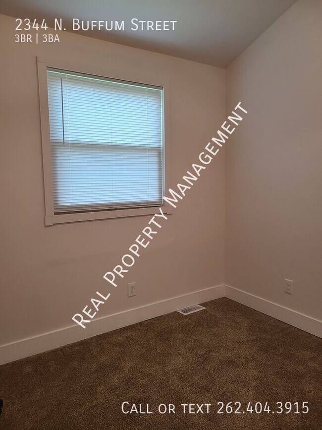 Building Photo - 2344 N Buffum St