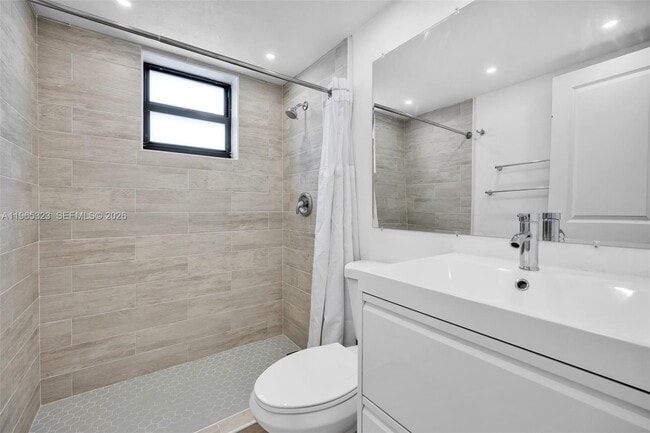 Building Photo - 1530 SW 2nd St