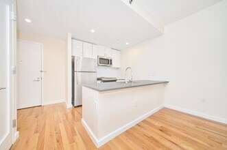Building Photo - 2 bedroom in NEW YORK NY 10035