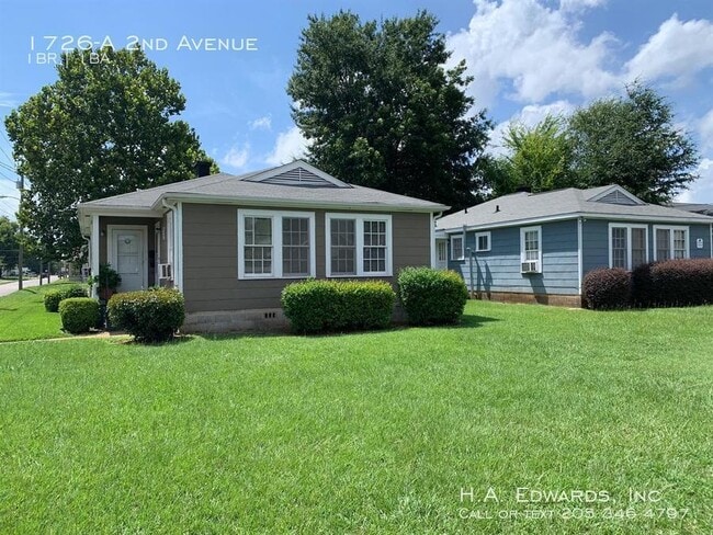 Primary Photo - 1726 2nd Ave