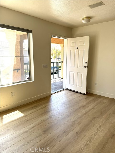 Building Photo - 1011 Harbor Village Dr