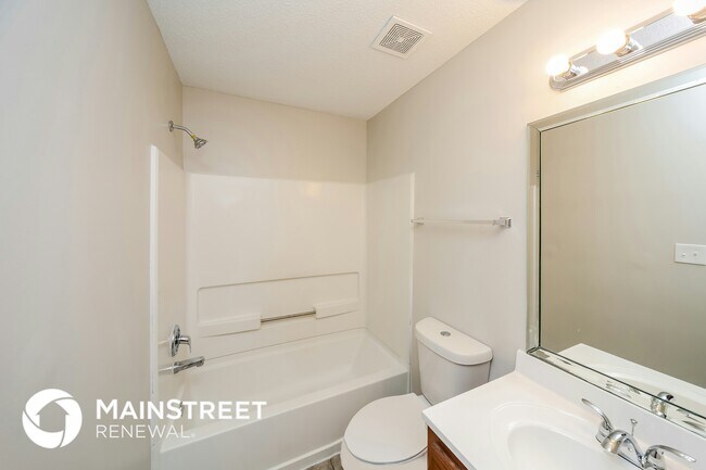 Building Photo - 3018 Caitlynn Circle S