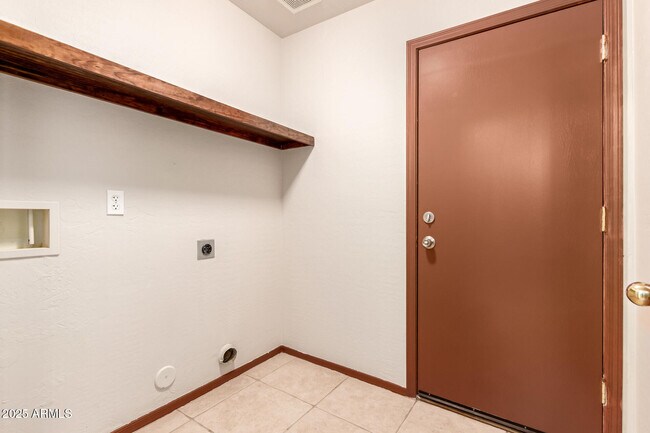 Building Photo - 3492 S 162nd Ln