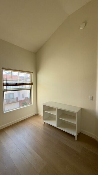 Building Photo - 2936 Ballesteros Ln