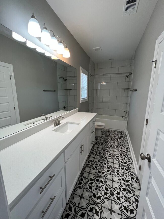 Building Photo - Available for July!