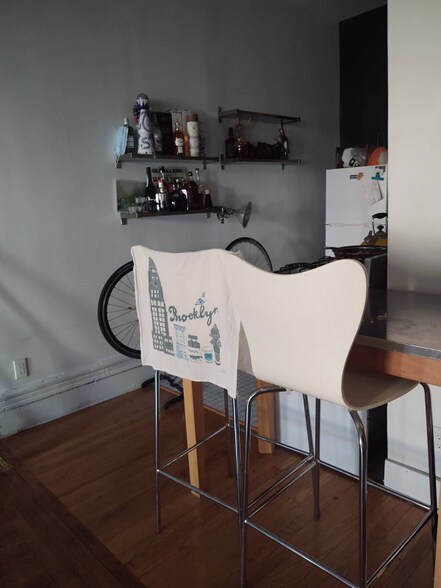 Building Photo - 272 Decatur St