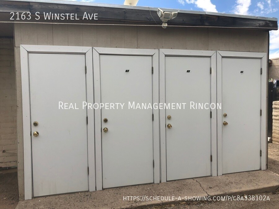 Building Photo - 2163 S Winstel Ave