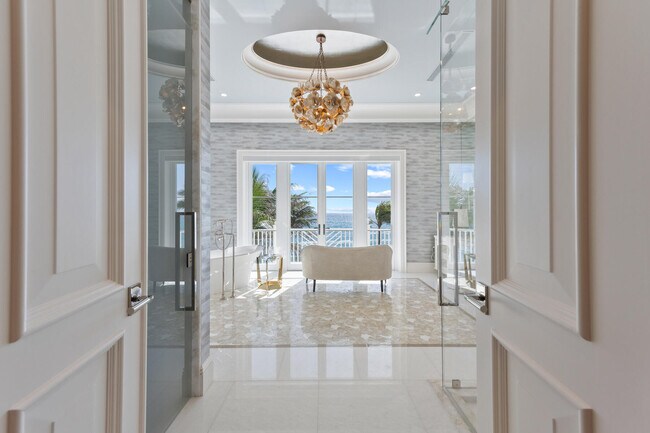 Building Photo - 640 S Ocean Blvd