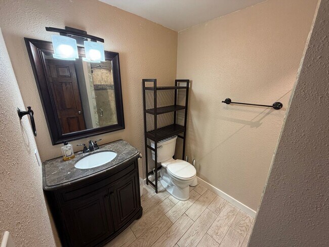 Building Photo - Kihei Shores 2bd/2bth